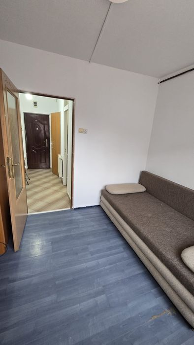 Vînd garsoniera central