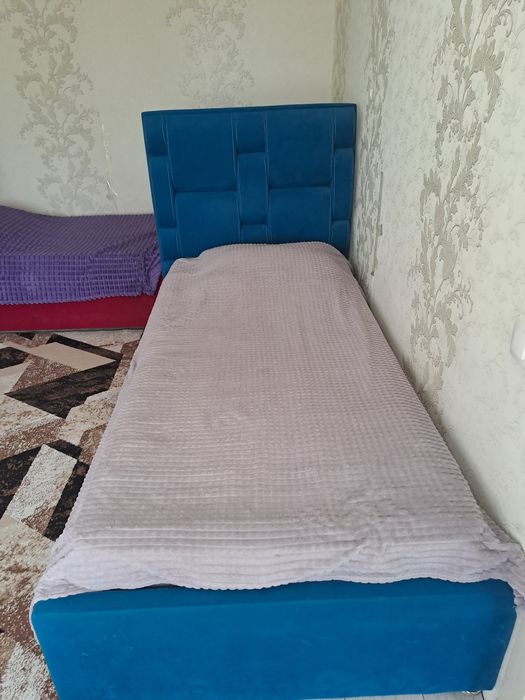 Продам кровати с матрасом!