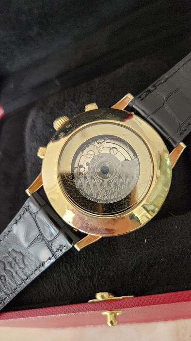 Мужские золотые часы Cartier