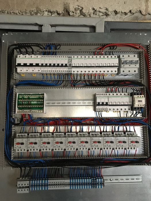 Electrician autorizat, Instalatii electrice Iasi