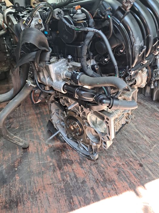 Motor Peugeot 3008  1.2 VTI Tip HM01 an 2009 - 2017 Motor Peugeot 308 Peugeot 208