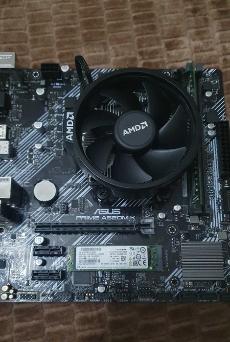 kit a520m + ryzen six core + cooler + 16gb ddr4 + ssd m2 256gb