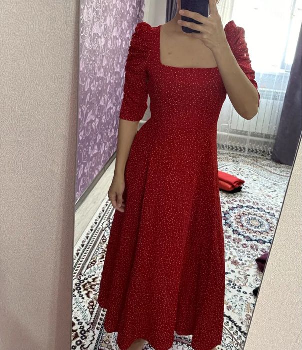 Продам платье в горошек