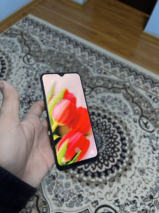 Samsung galaxy A 30S 32 Gb sotiladi srochniga