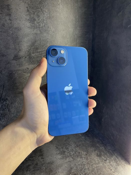 iPhone 13 128GB Blue