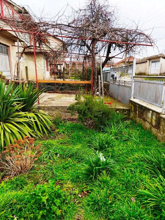 Продава се Къща в с. Ценович, Област Силистра - 120 кв.м за 319 €/кв.м - Снимка #17