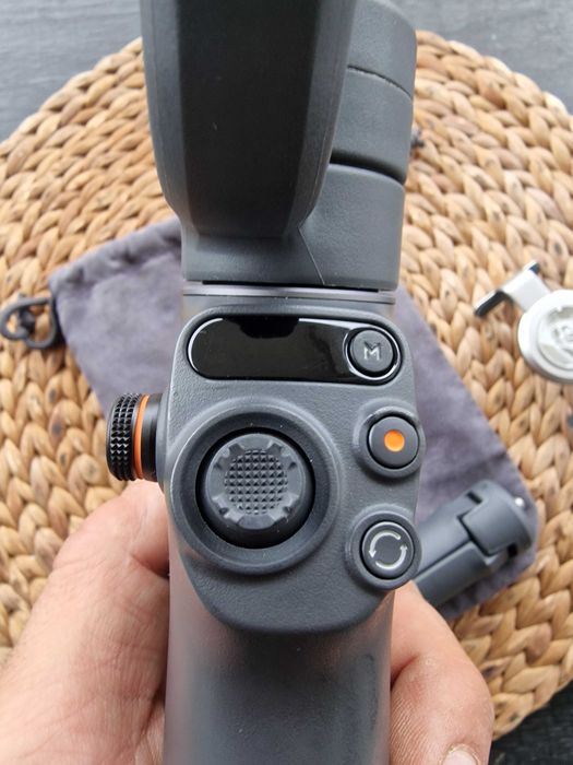 DJI Osmo Mobile 6