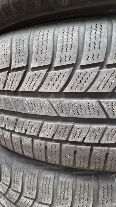 215 55 17 Toyo 4 anvelope iarna