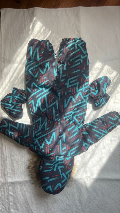 Продам комбинезоны детский