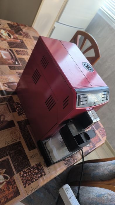 Saeco Minuto HD8763/09,Устройство за пяна, Керамична мелачка, Авт.почи