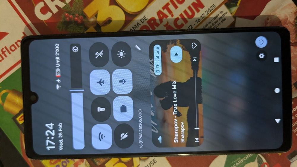 Pixel 6a black graphene os