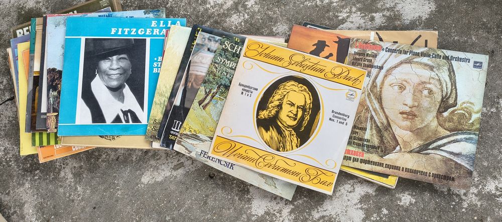 De vânzare viniluri