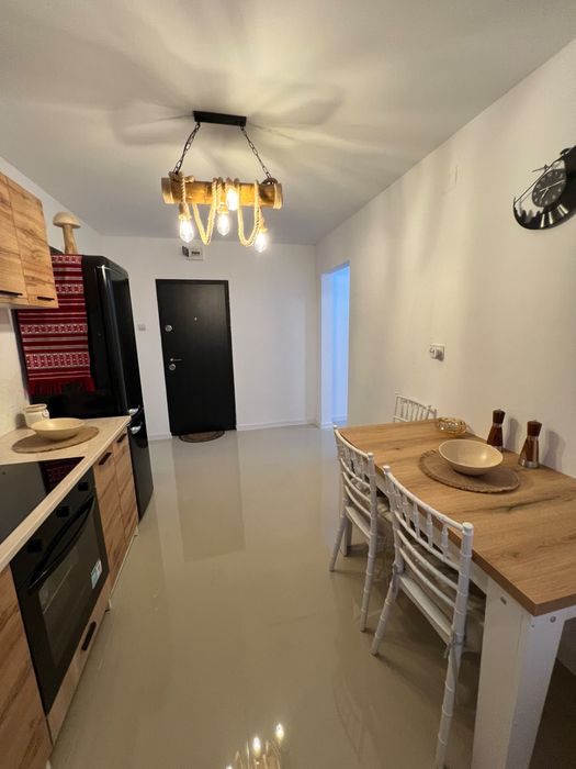 Apartament 3 camere renovat complet in Deveselu, jud.Olt