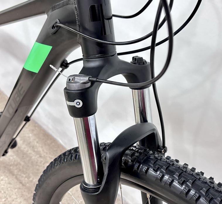 Bicicleta MTB CUBE AIM RACE Roti 29 Cadru M (impecabila)