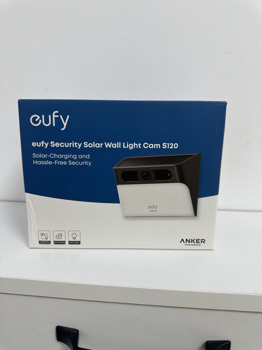Camera de supraveghere smart / inteligenta Eufy S120, 2MP, rezolutie 2K, Wi-Fi, audio bidirectional, cu panou solar, exterior