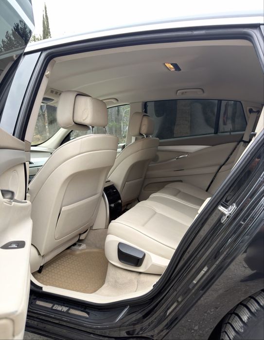 Лек автомобил BMW 530 GT