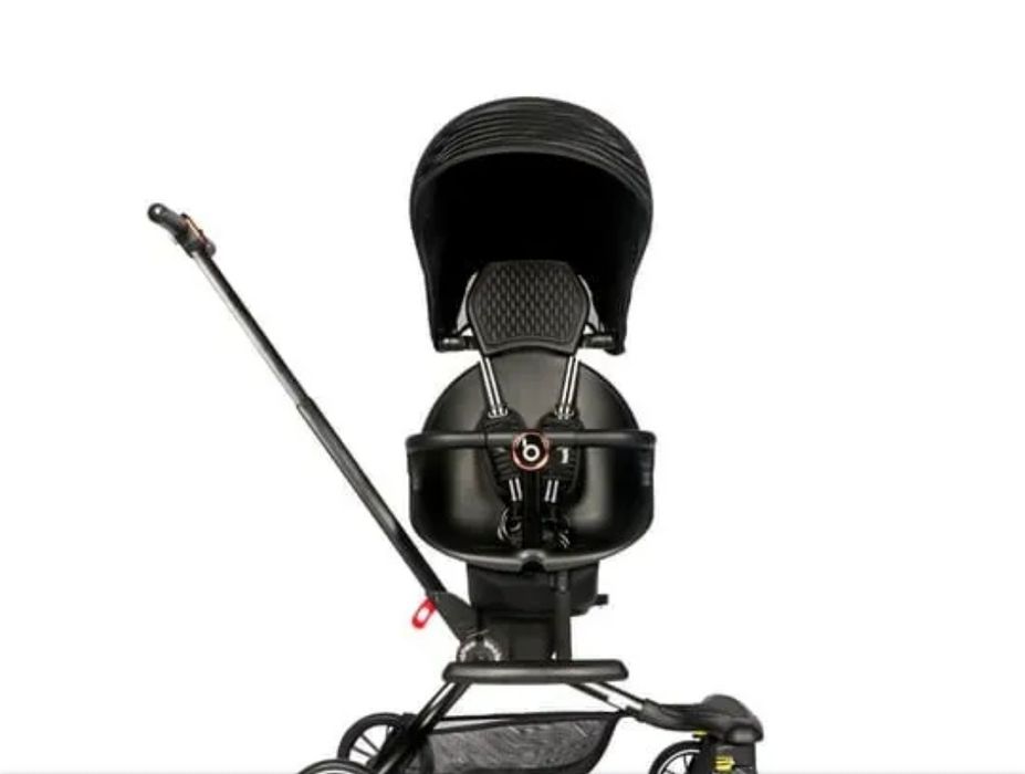 Детская  прогулочная коляска