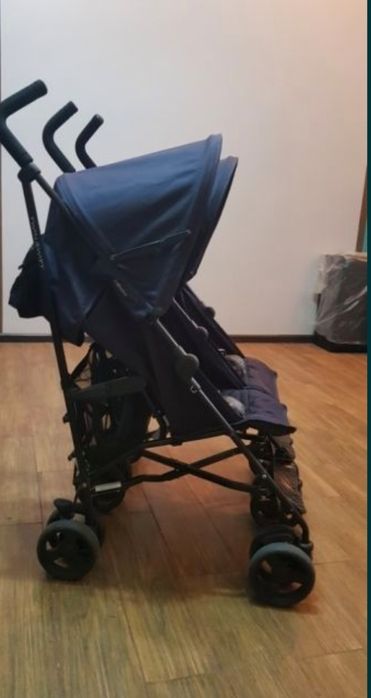 Продам прогулочную коляску для двойни