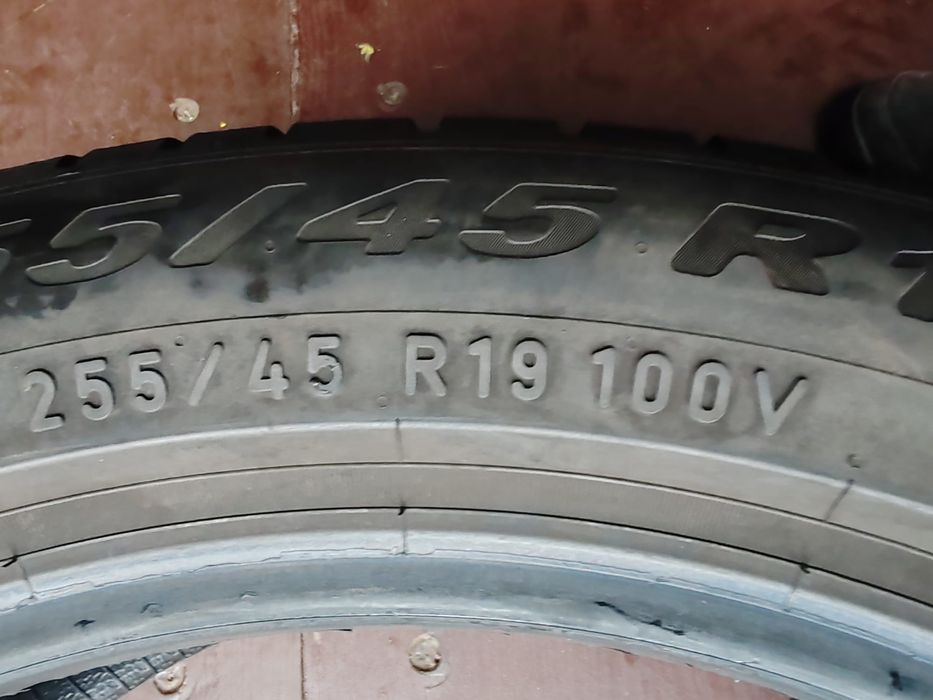255 45 19. Pirelli. An 2023