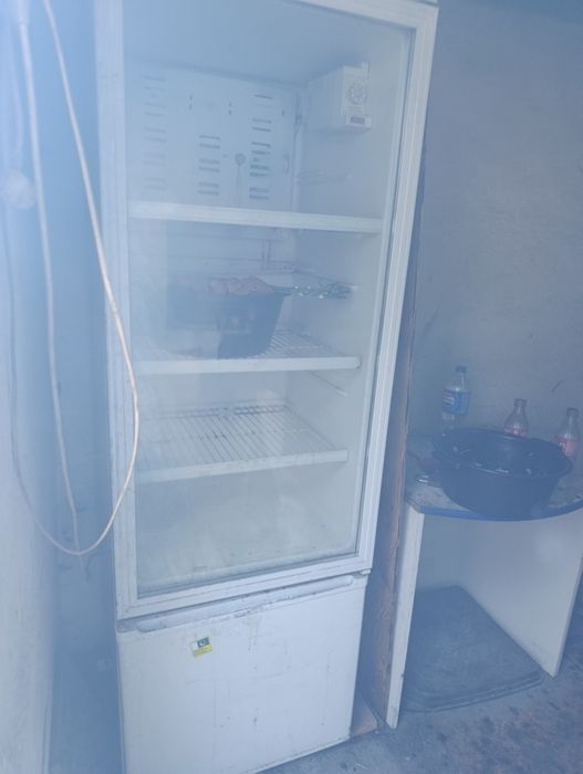 Продам холодильник