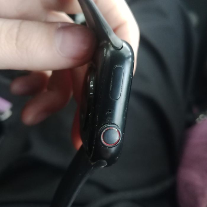 Срочно продам электронные часы