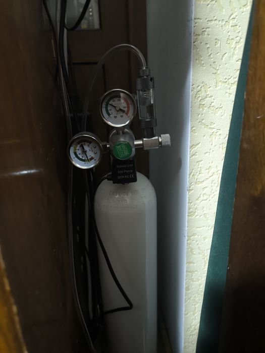 Система за co2 за аквариум налични за един и за два аквариума