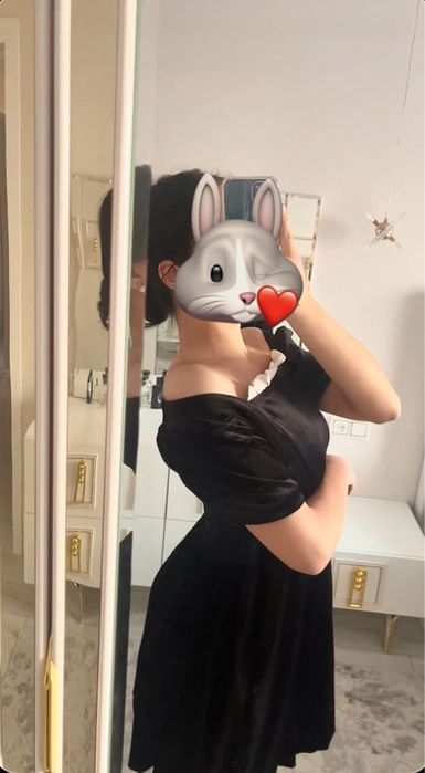 Черное мини платье