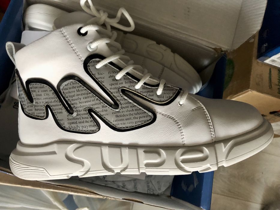 Новые. Натуральная кожа, стильные ботинки.