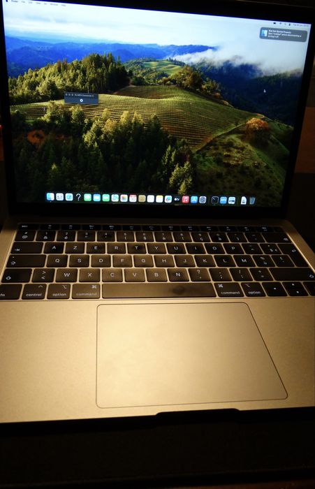 MacBook Air Retina 13” 2019 | Intel Core i5 | 8GB RAM | 1180 cicluri 128 GB