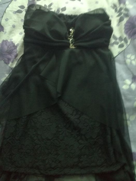 Официална черна,къса рокля с воал
