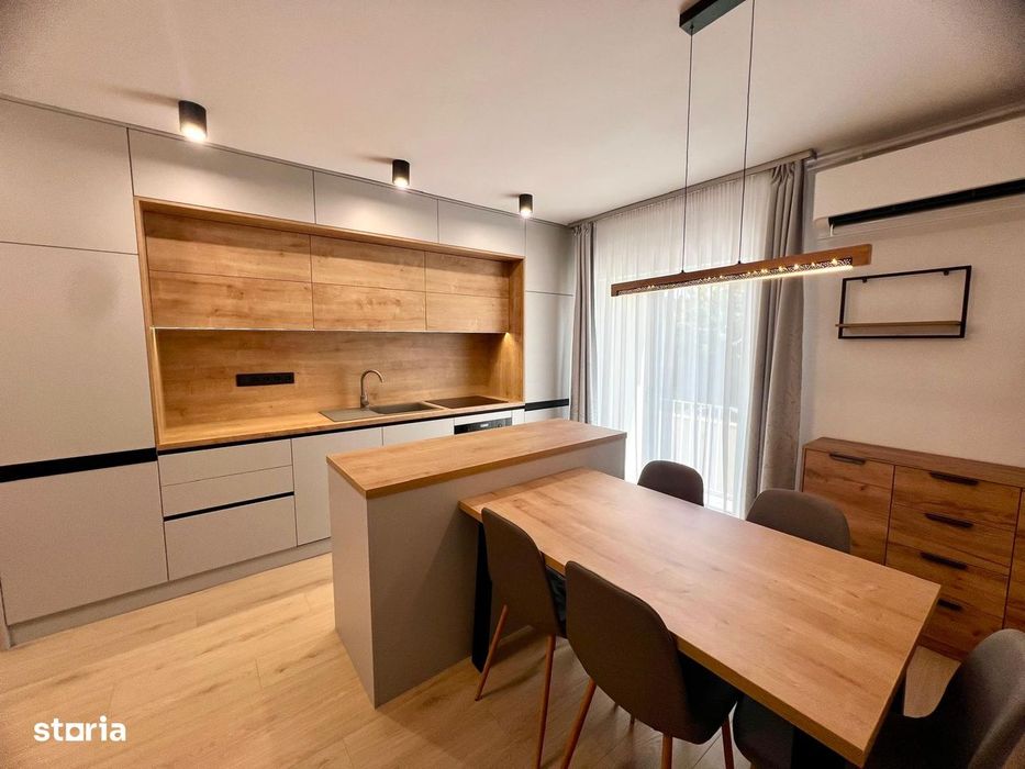 CC/930 De închiriat apartament cu 3 camere în Tg Mureș - 7 Noiembrie