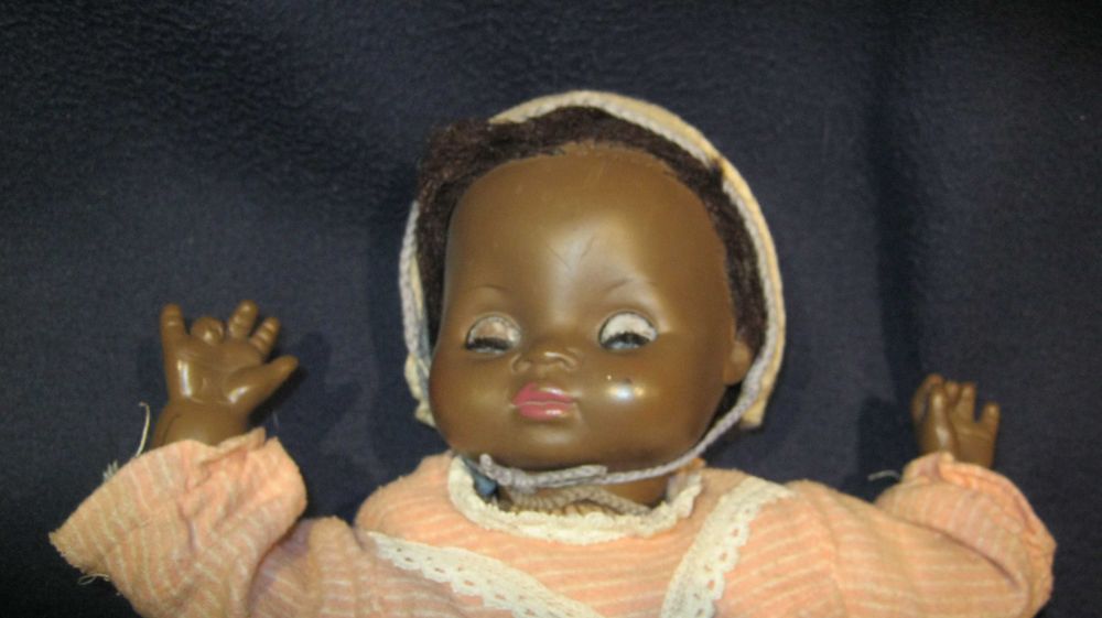 Papusa foarte veche,HORSMAN DOLLS,1969,negresa,cu marcaj si serie.