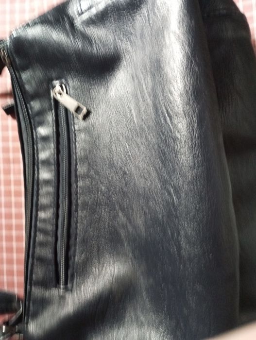 Продам сумочку небольшого размера.