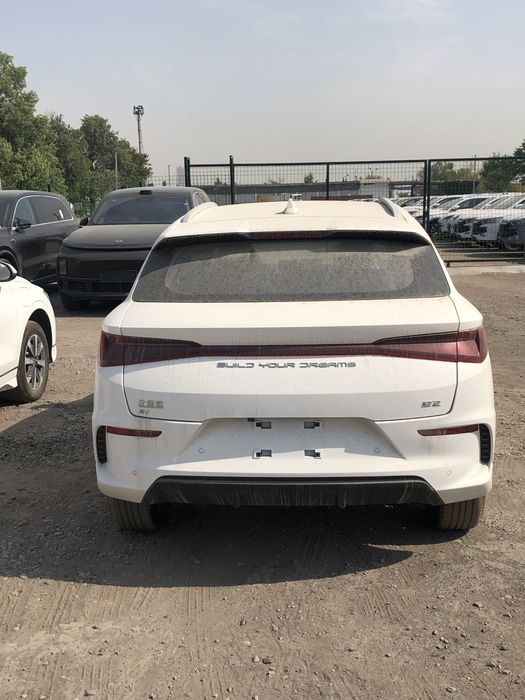 BYD E2 2024 full elector 405 km luxury