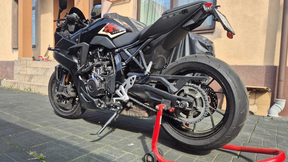Suzuki GSX - 8R 2024