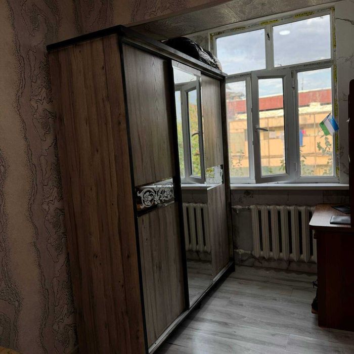 Продается квартира - 1в2/4/4 Вторичка ( галерейного  типа ) Лисунова