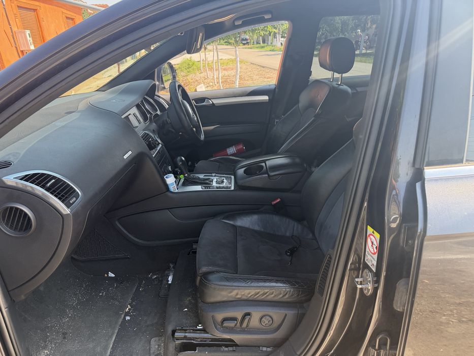 Audi q7 3.0 tdi 240 cp