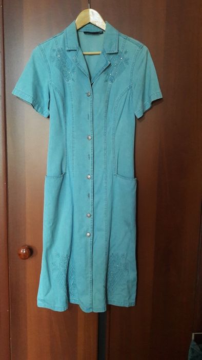 Продаются  женская одежда