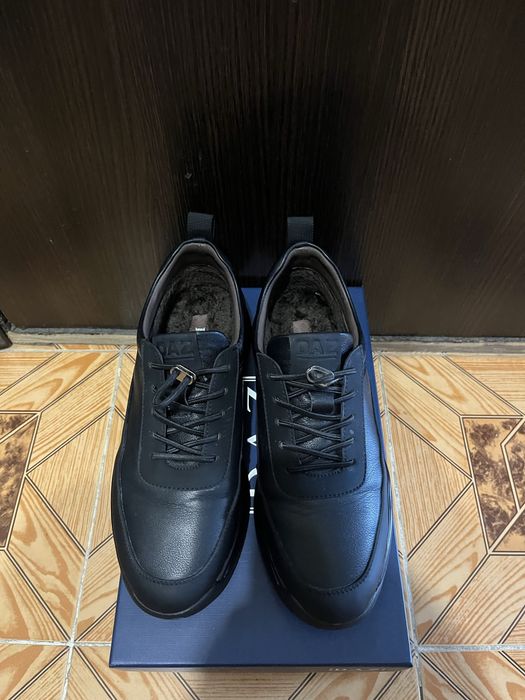 Продам новые зимние туфли