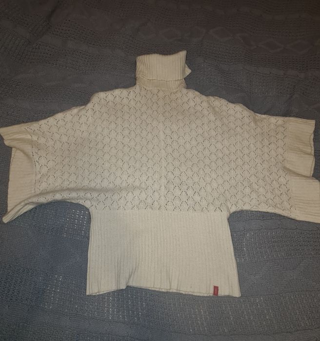 Свитер водолазка женский