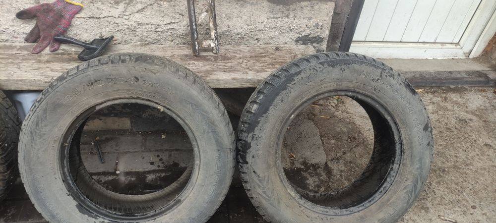 Продаю хорошую резину 14