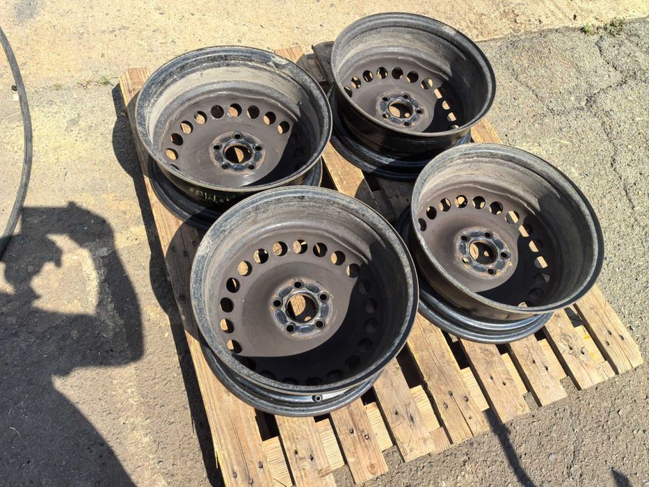 16 цола 5 х 108 мм Форд Мондео / Ес макс / Куга - 14 мм шпилки !