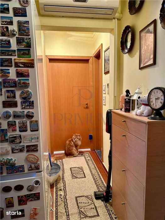 Dambovita - Etaj 3 Lift - 3 Camere - Decomandat - Centrala Proprie - B