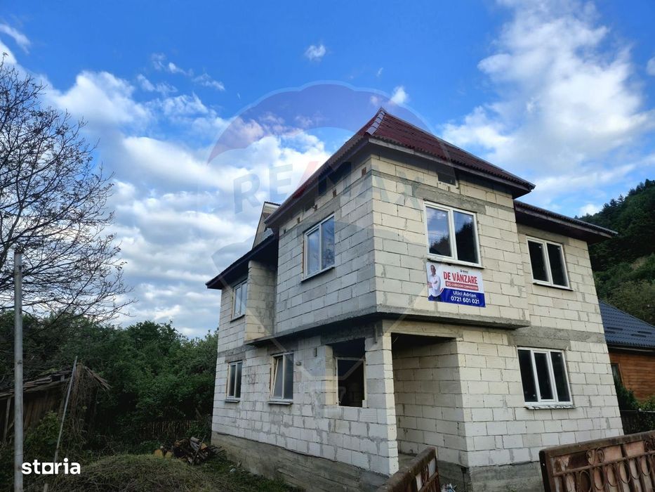 Casă / Vilă cu 7 camere de vânzare
