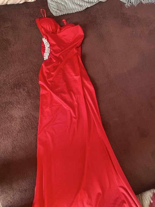 Vând rochie dama