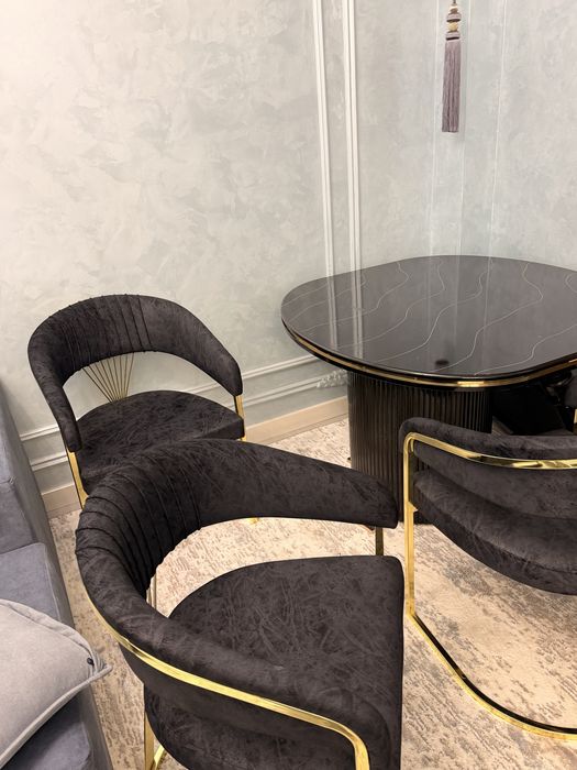 Stol stul srocno sotiladi