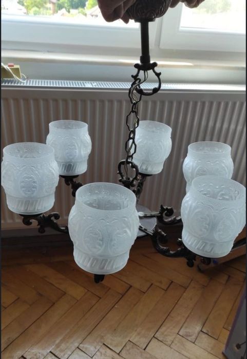 Candelabru clasic. 6 brațe