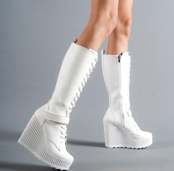 Ботуши на платформа - бяла кожа с бяло ходило [35-40 номер]