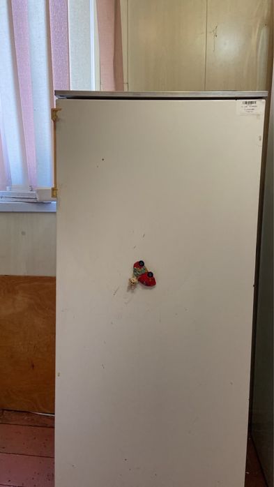 Срочно Продам ! Морозилку и Холодильник !