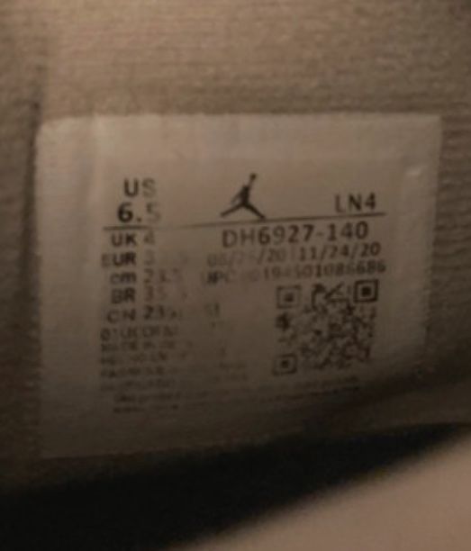 Jordan 4 purple 37.5